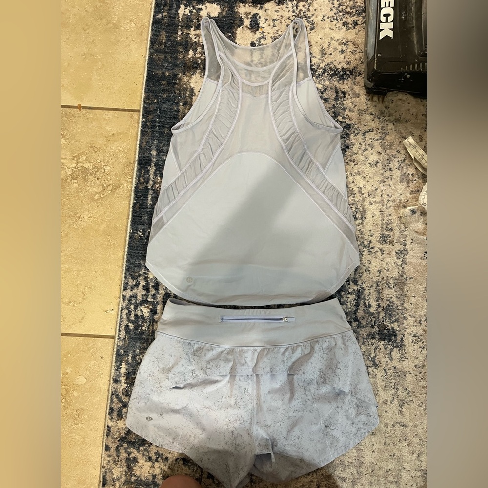 Lululemon 2 piece set size 6 - Picture 2 of 10